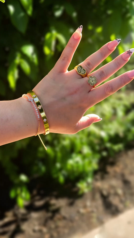 Flower ring